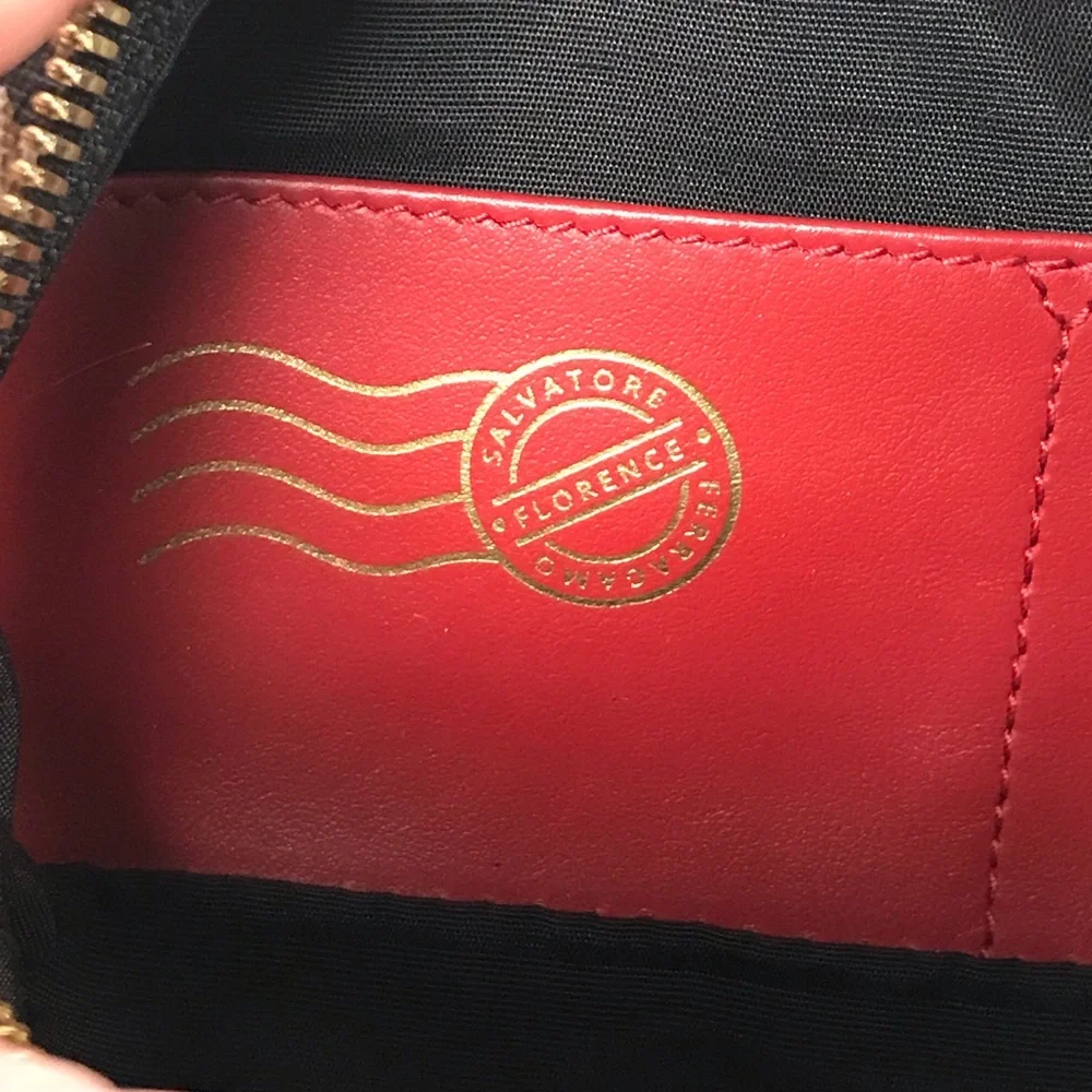 Salvatore Ferragamo Gancini Cosmetic Bag 😍🔥
